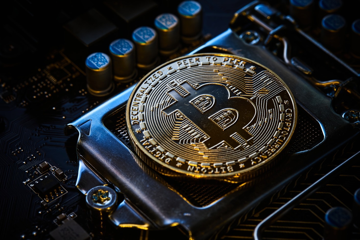 The Benefits of Combining Free and Premium Signals